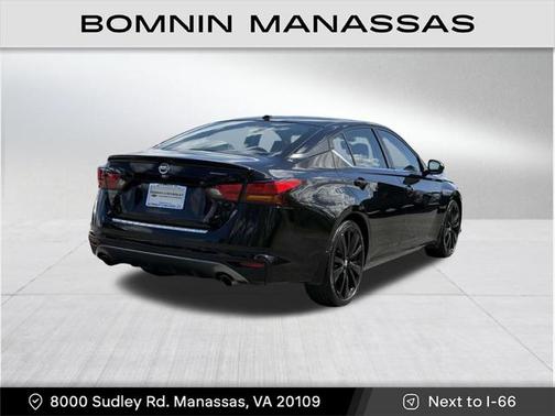 2022 Nissan Altima SR FWD