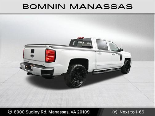 Summit White 2018 Chevrolet Silverado 1500 2LT