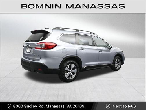 Ice Silver Metallic 2024 Subaru Ascent Premium 8-Passenger