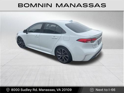Blizzard Pearl 2020 Toyota Corolla SE