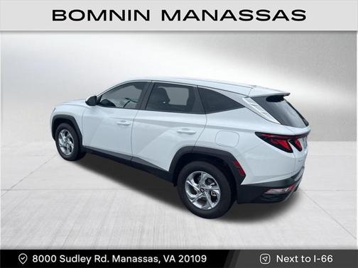 2023 Hyundai TUCSON SE