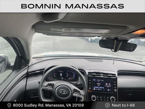 2023 Hyundai TUCSON SE
