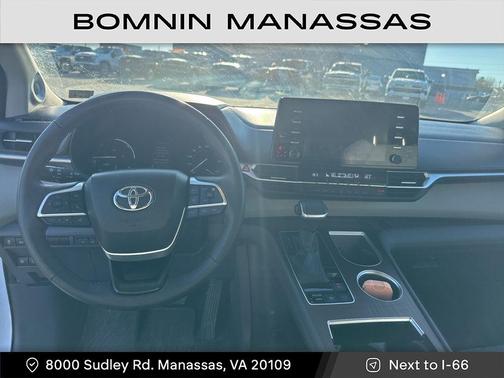 2022 Toyota Sienna XLE