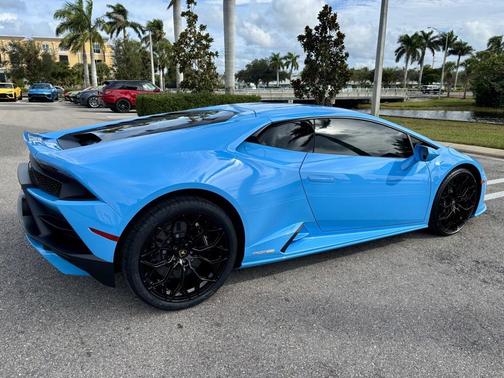 2023 Lamborghini Huracan EVO Coupe RWD
