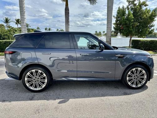 2023 Land Rover Range Rover Sport SE
