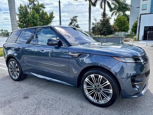2023 Land Rover Range Rover Sport SE