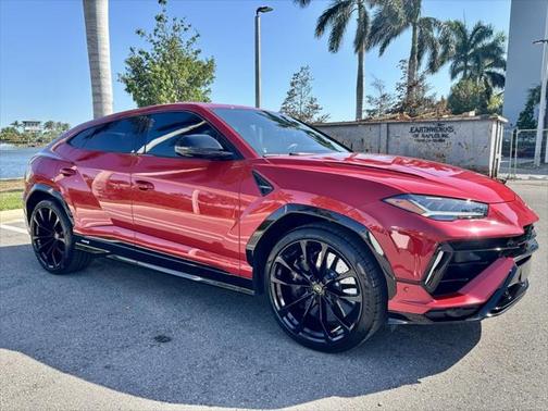 2023 Lamborghini Urus S