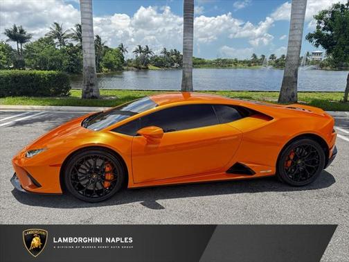 2023 Lamborghini Huracan EVO Coupe RWD