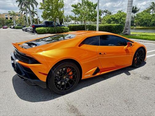 2023 Lamborghini Huracan EVO Coupe RWD