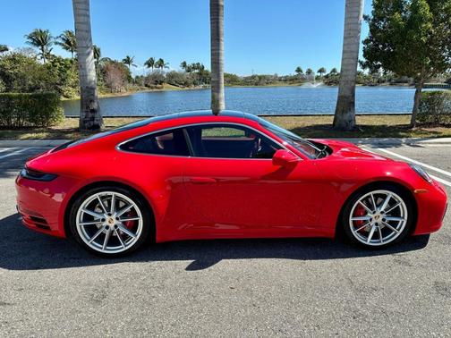 2023 Porsche 911 Carrera 4S