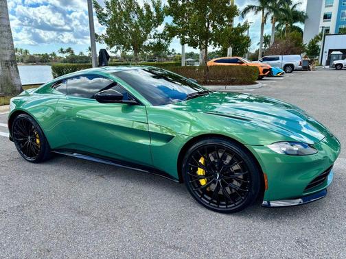 2023 Aston Martin Vantage 