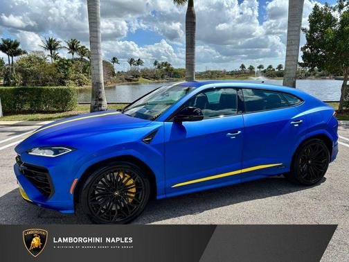 Blu Aegeus Matt 2025 Lamborghini Urus SE