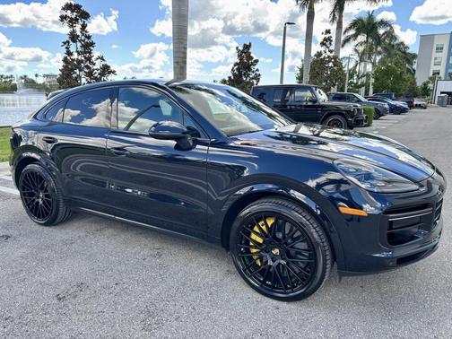 2022 Porsche Cayenne Turbo S