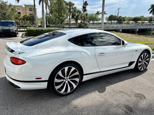 2024 Bentley Continental GT V8