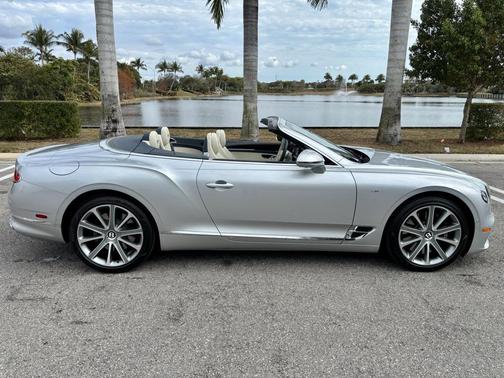 2022 Bentley Continental GT V8