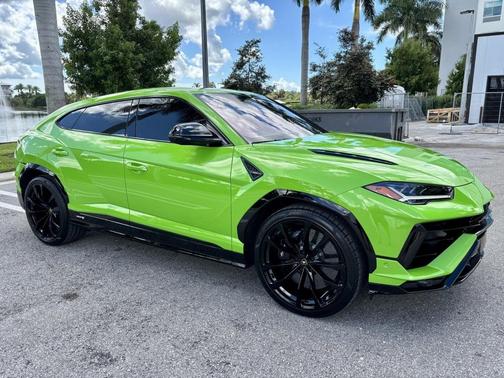 2024 Lamborghini Urus S