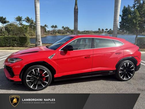 2024 Lamborghini Urus S