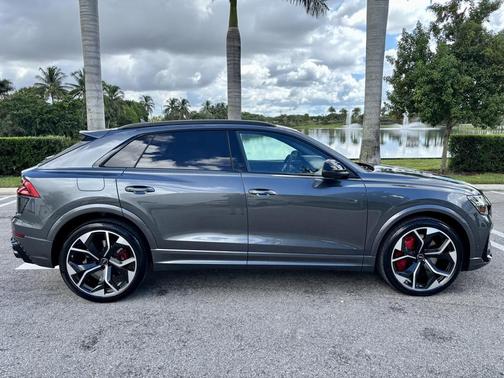 2024 Audi RS Q8 4.0T