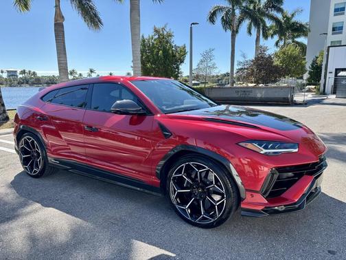 2024 Lamborghini Urus Performante