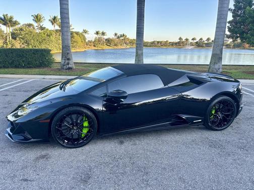 2020 Lamborghini Huracan EVO Base