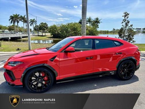2023 Lamborghini Urus Performante