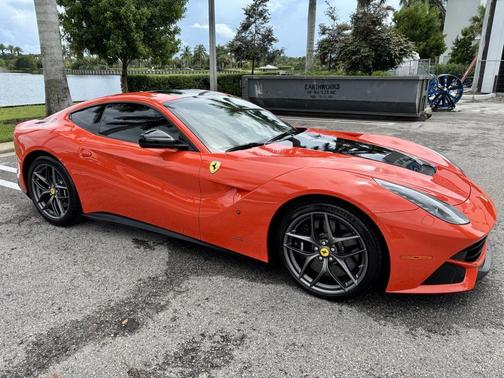 2014 Ferrari F12berlinetta Base