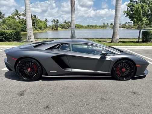 2018 Lamborghini Aventador S Base