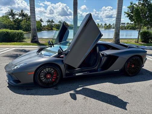 2018 Lamborghini Aventador S Base