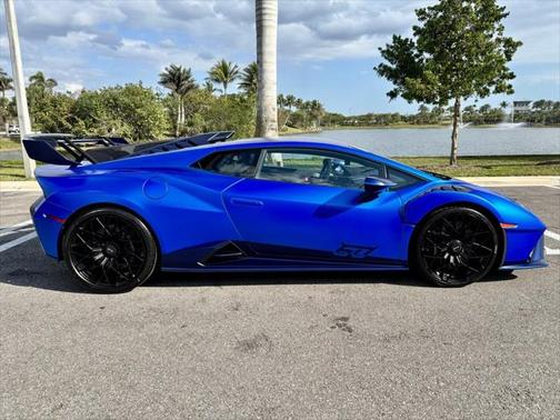 2023 Lamborghini Huracan STO Coupe