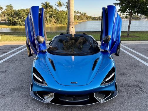 2022 McLaren 765LT Spider