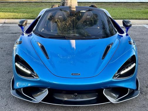 2022 McLaren 765LT Spider