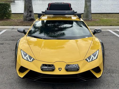 2024 Lamborghini Huracan Sterrato 