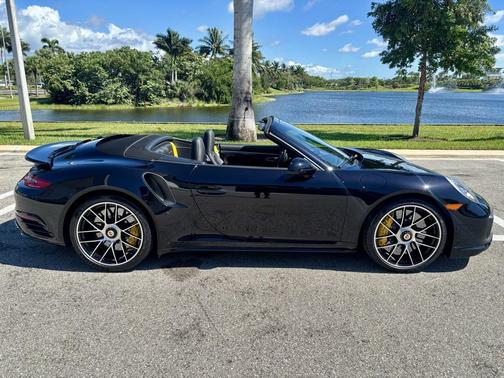 2019 Porsche 911 Turbo