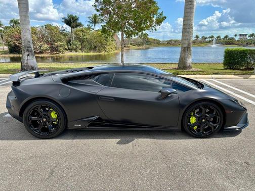 2024 Lamborghini Huracan Tecnica Base