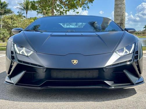 2024 Lamborghini Huracan Tecnica Base