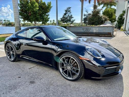 2021 Porsche 911 Carrera