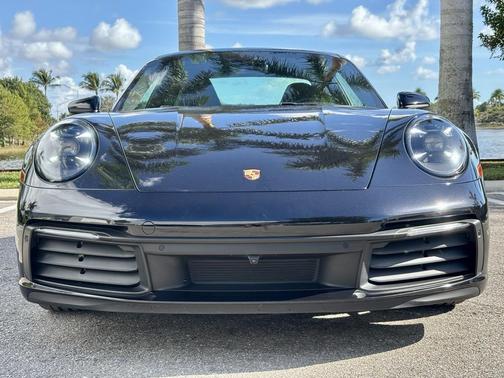 2021 Porsche 911 Carrera