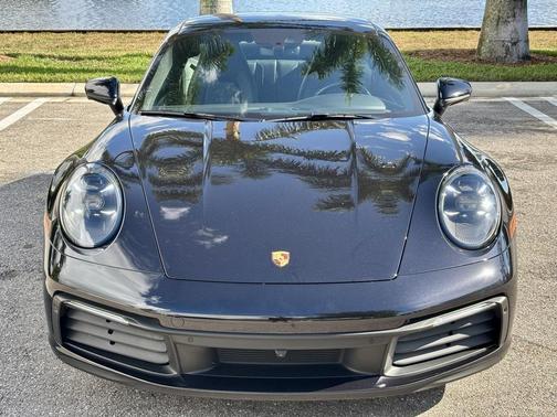 2021 Porsche 911 Carrera