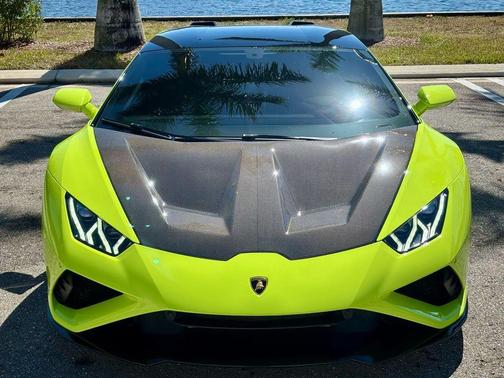 2022 Lamborghini Huracan EVO Coupe RWD