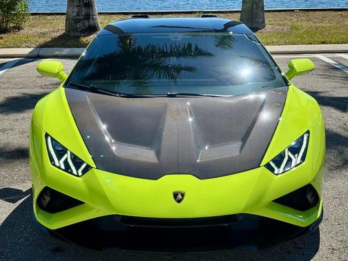 2022 Lamborghini Huracan EVO Coupe RWD