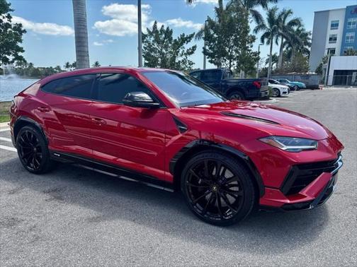 2024 Lamborghini Urus S