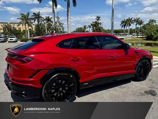 2024 Lamborghini Urus S
