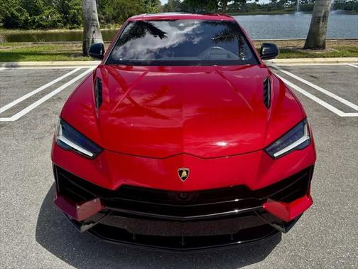2024 Lamborghini Urus S
