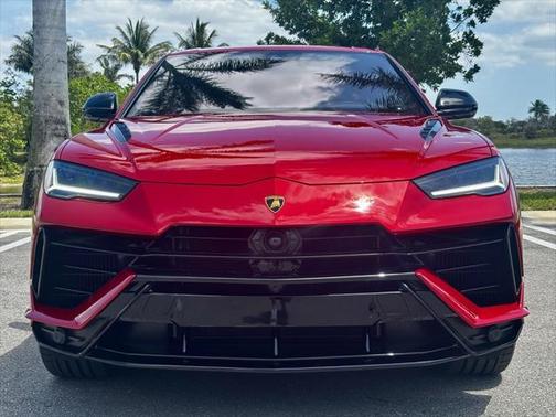 2024 Lamborghini Urus S