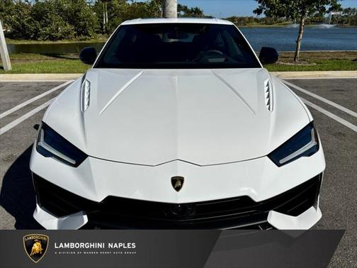2024 Lamborghini Urus S
