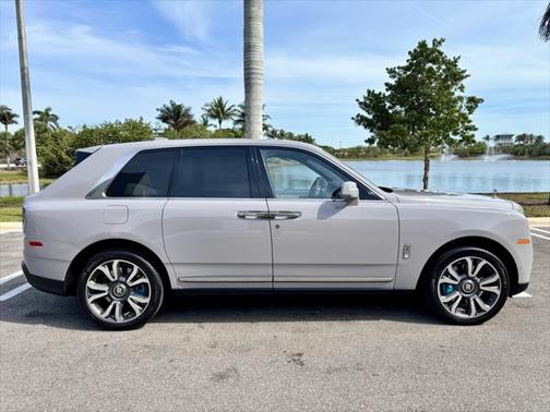 2023 Rolls-Royce Cullinan 