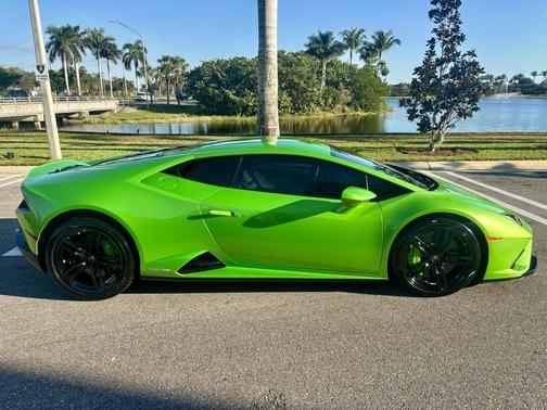 2021 Lamborghini Huracan EVO Coupe