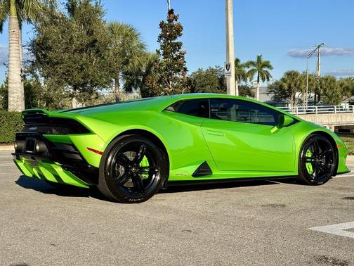 2021 Lamborghini Huracan EVO Coupe