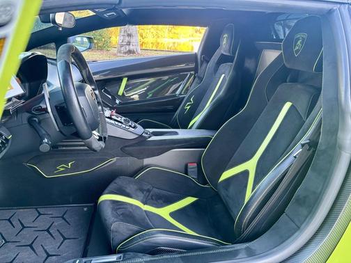 2016 Lamborghini Aventador LP750-4 Superveloce