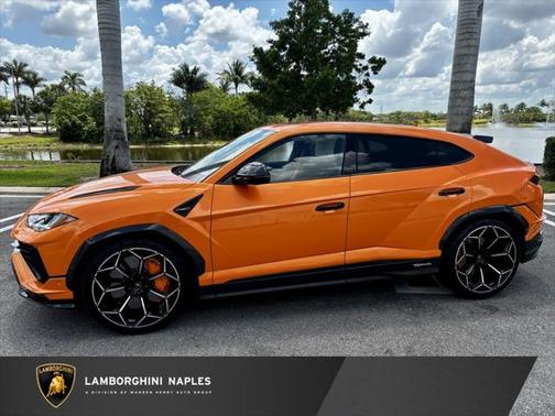 2024 Lamborghini Urus Performante